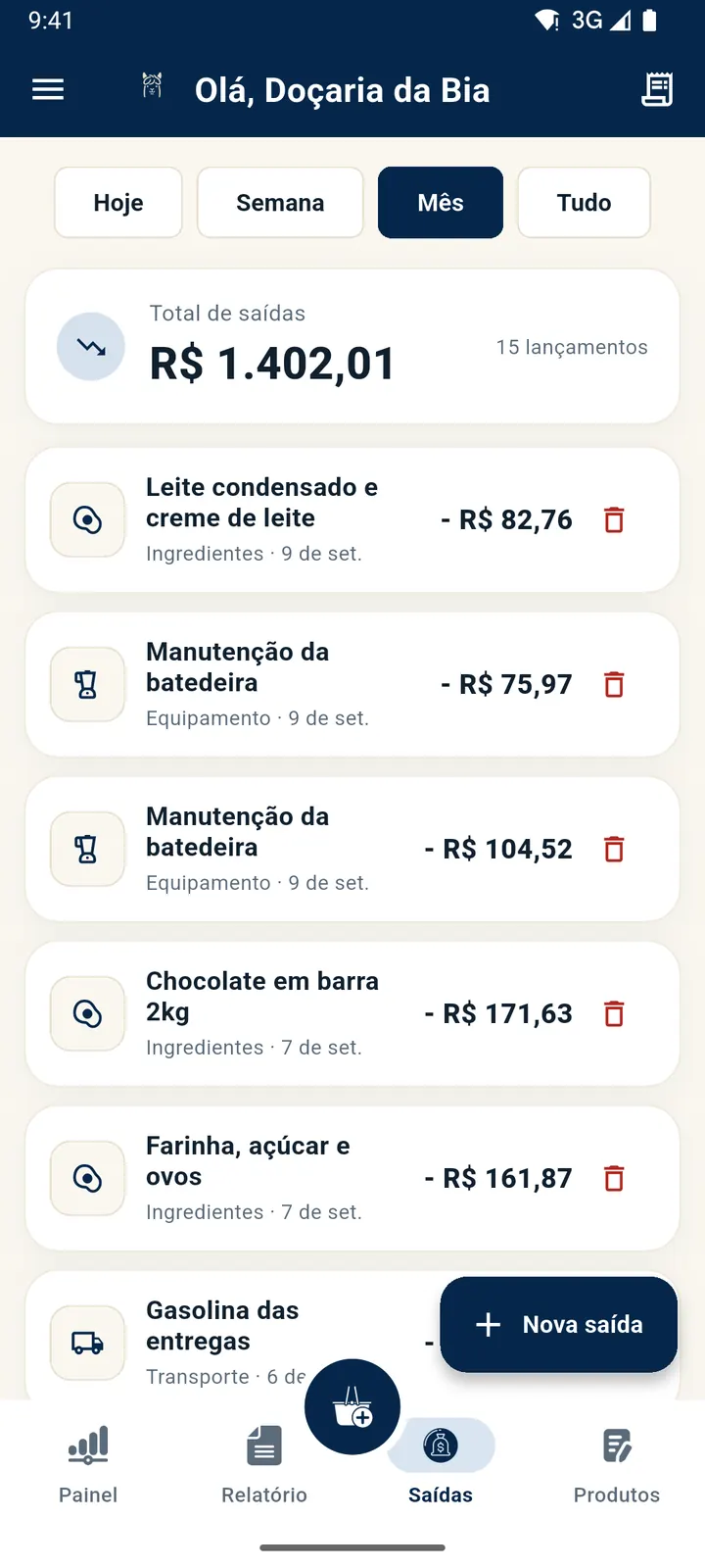 Tela de saídas com o total do mês e a lista de gastos por categoria